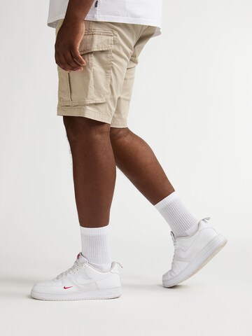 Petrol Industries - regular Pantalón cargo en beige