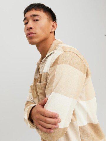 JACK & JONES Comfort Fit Skjorte 'Pete' i hvid