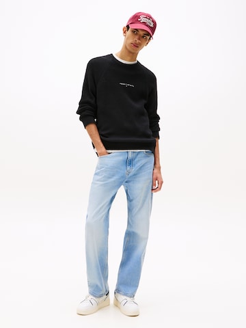 Tommy Jeans Sweater in Black