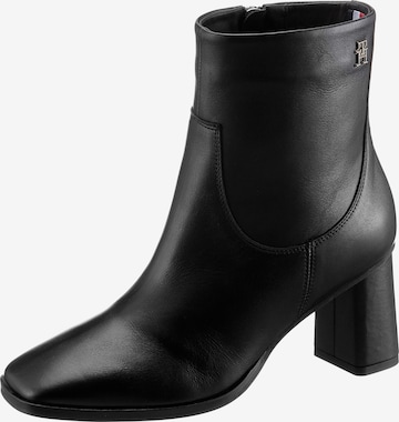 TOMMY HILFIGER Stiefelette in Schwarz: predná strana