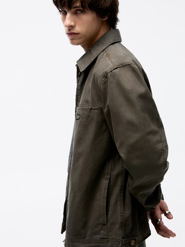 Pull&Bear Between-Season Jacket in Green