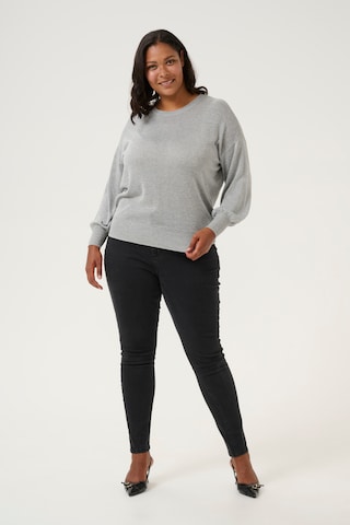 KAFFE CURVE - Jersey 'KC Ankia' en gris