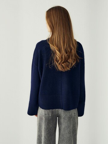 Pullover ' N-Maidie ' di Noella in blu