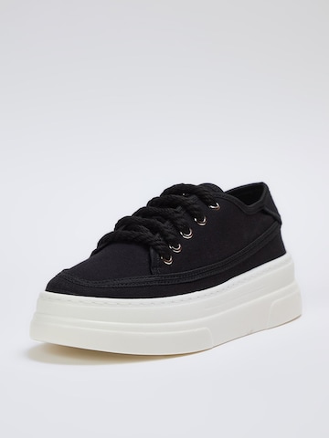 Trendyol - Zapatillas deportivas bajas en negro: frente