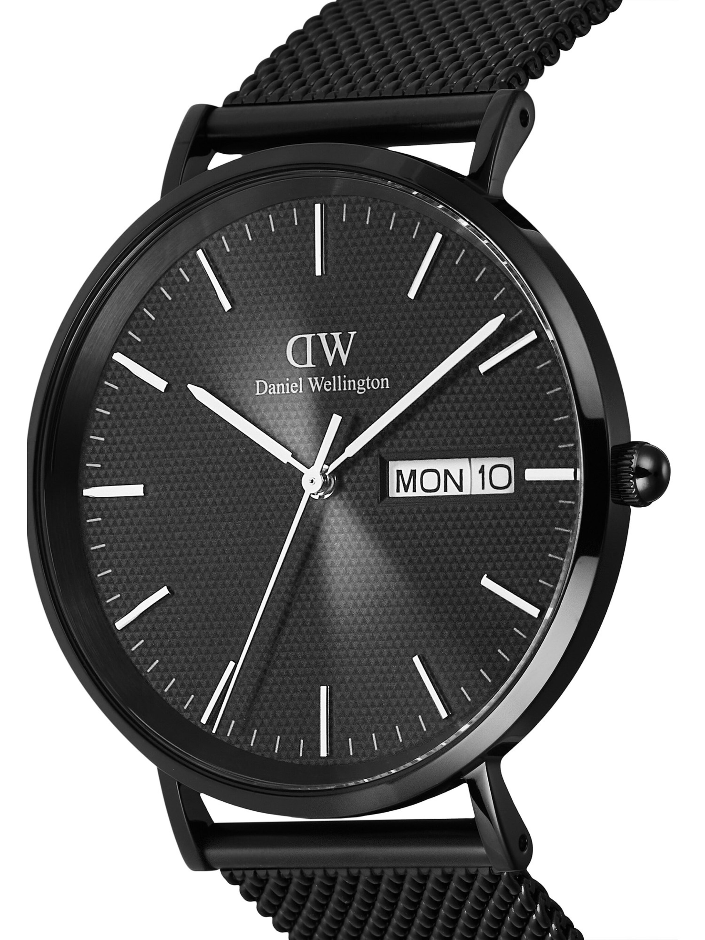 Daniel Wellington Analog watch in Black