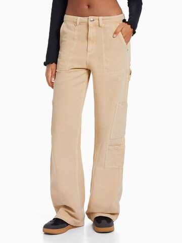 Bershka Loosefit Hose in Beige: predná strana