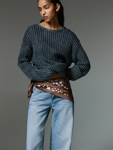 Pull&Bear Doek 'W3  PAÑUELO LUNARES IRREGULARES' in Bruin