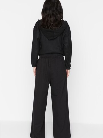 Regular Pantalon Trendyol en noir