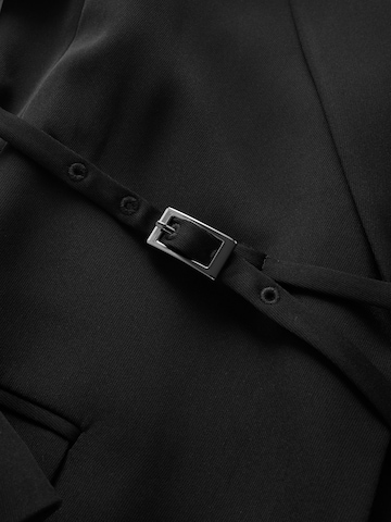 Next Bleiseri värissä musta