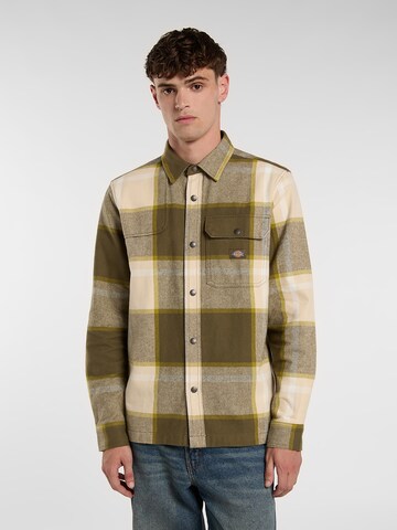 Coupe regular Chemise 'Nimmons' DICKIES en beige : devant