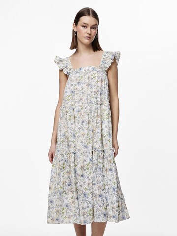 PIECES Лятна рокля 'Amaryl' в бяло: отпред