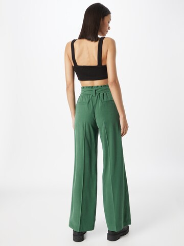 ESPRIT Zvonové kalhoty Kalhoty s puky – zelená