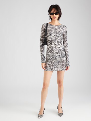 Robe PATRIZIA PEPE en beige