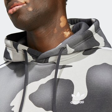ADIDAS ORIGINALS Sweatshirt 'Graphics Camo Allover Print' in Black