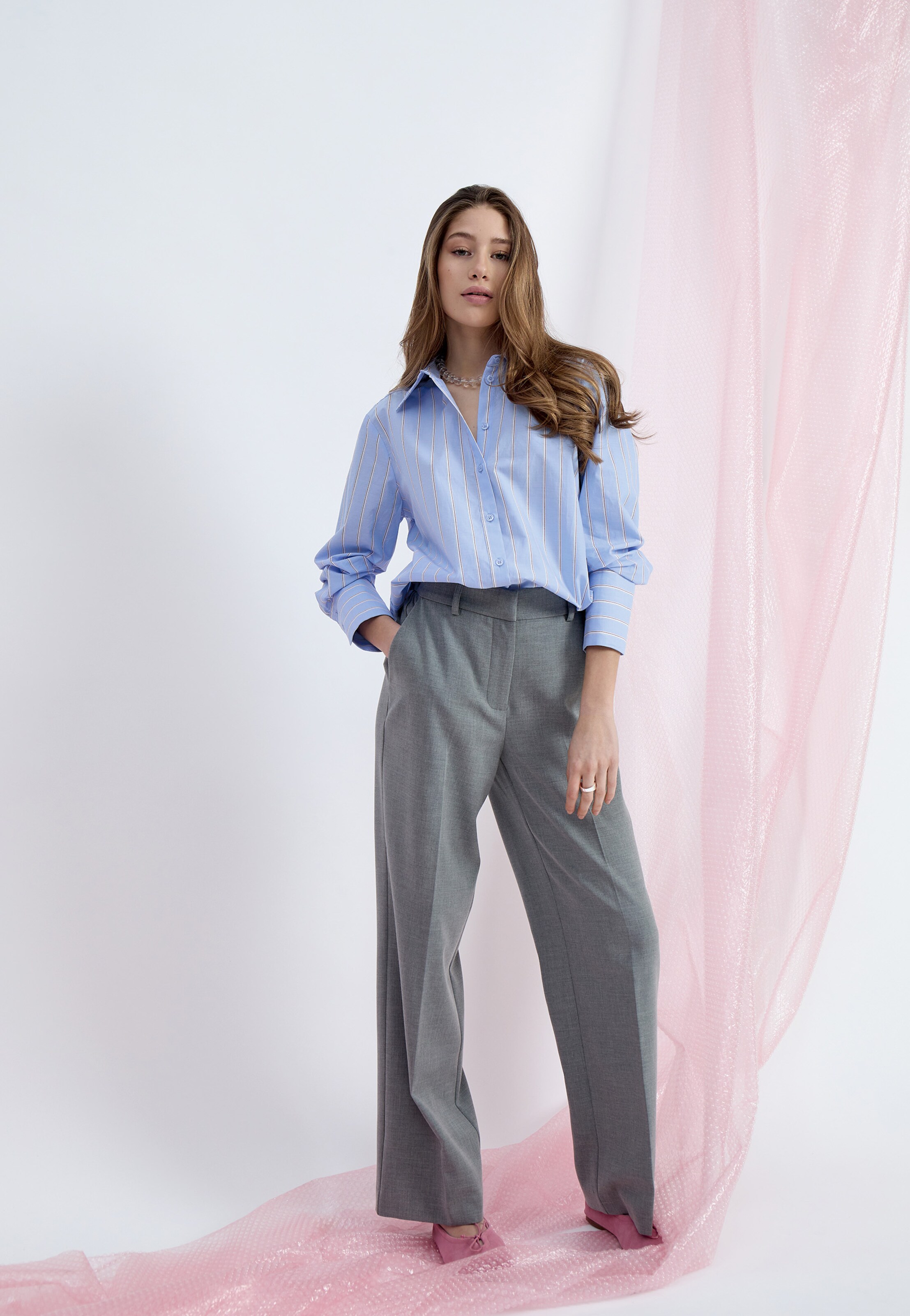 minus Pants 'Welma' in Grey: front