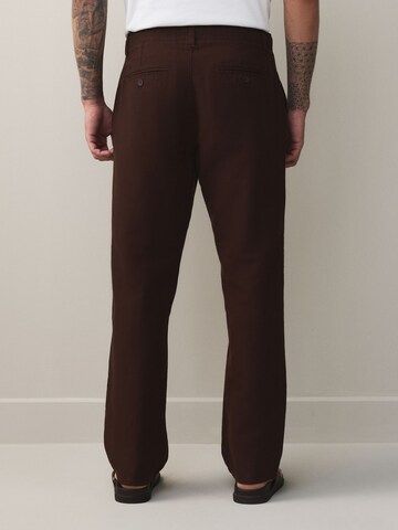 Coupe slim Pantalon chino Next en rouge