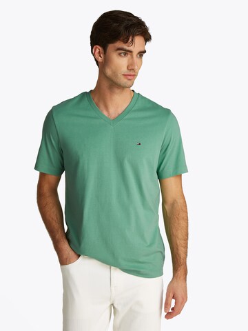 TOMMY HILFIGER Shirt 'ESSENTIAL' in Green: front
