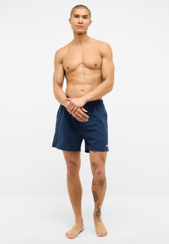 MUSTANG Shorts 'Oceanside' in Blau