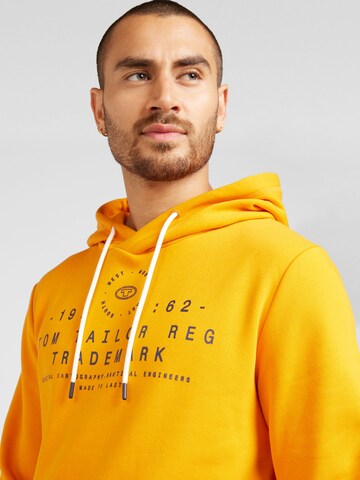 Felpa di TOM TAILOR in giallo