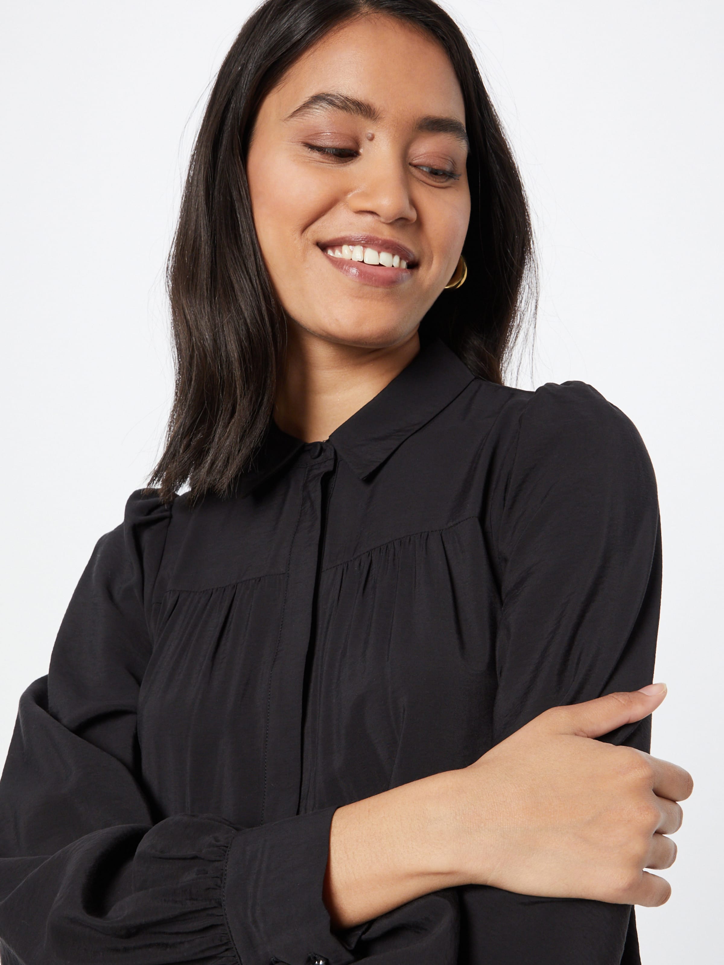 H and m black clearance blouse