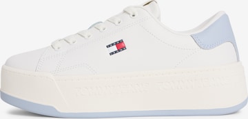 Tommy Jeans Sneakers in Beige: front