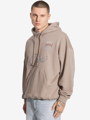 Prosto Sweatshirt 'Football Fan' in Beige