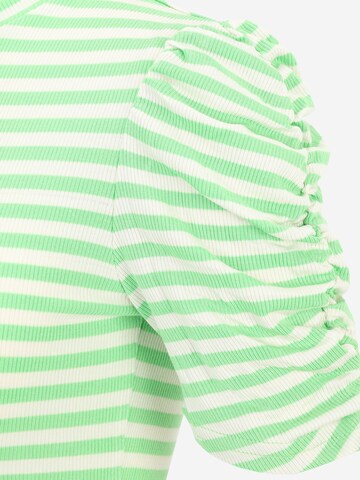 Tricou 'BELIA' de la Only Petite pe verde