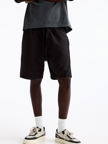 Pull&Bear Regular Shorts in Grau: predná strana