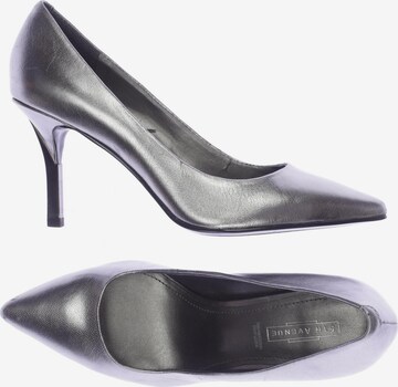 5TH AVENUE High Heels & Pumps in 37 in Silver: front