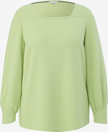 TRIANGLE Shirt in Groen: voorkant