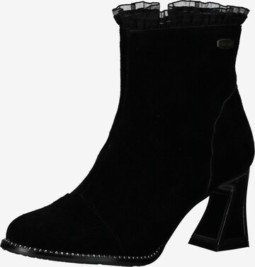 Laura Vita Ankle Boots in Black: front