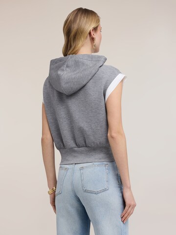 Pull-over MOTIVI en gris