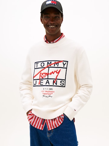 Tommy Jeans Neulepaita värissä valkoinen: etupuoli