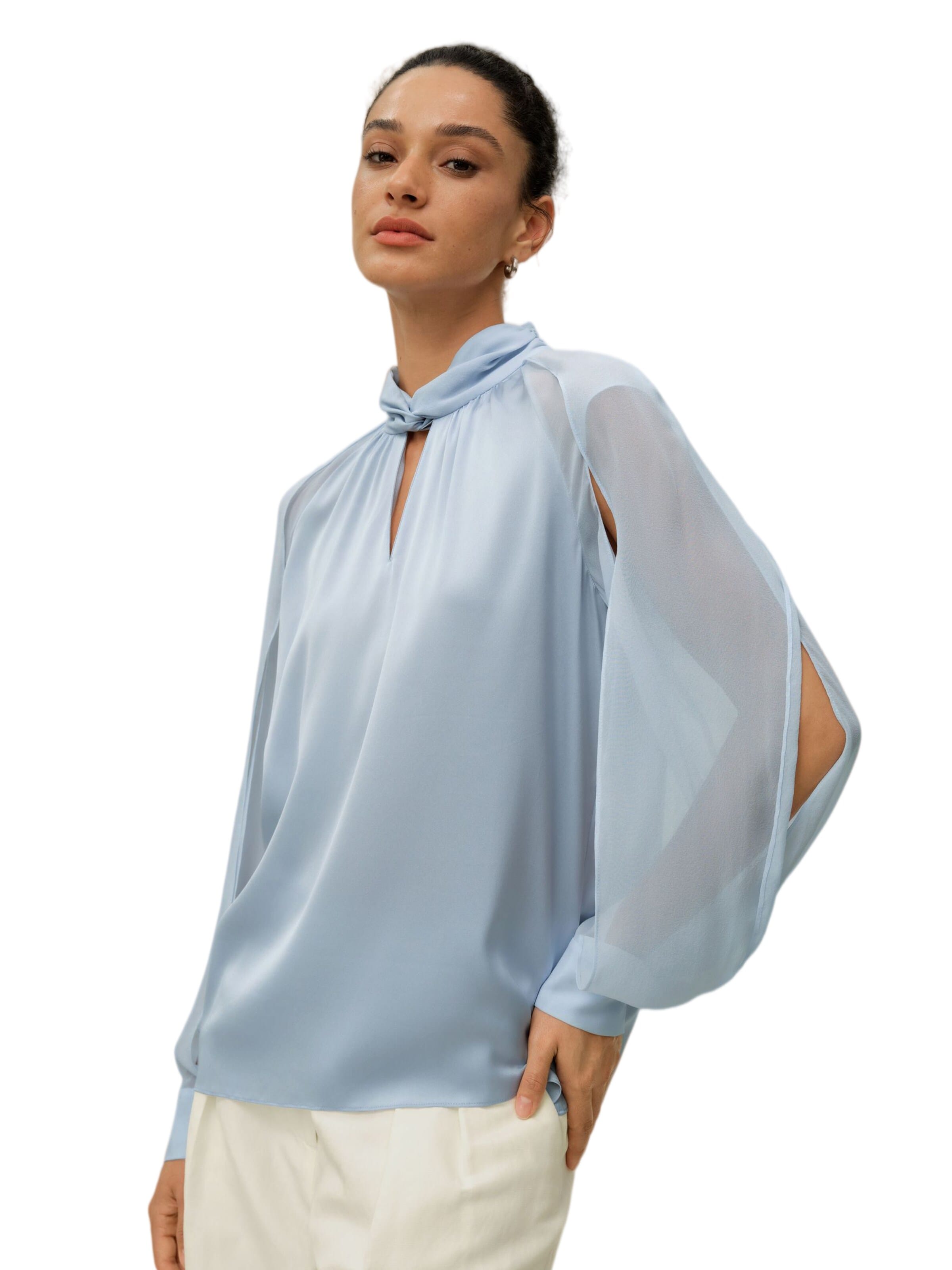 Lilysilk Blouse in Blauw: voorkant