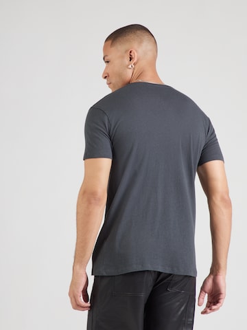 AllSaints T-shirt i grå