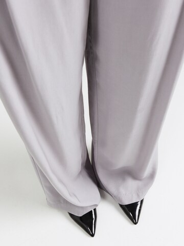 SELECTED FEMME Wide leg Pleat-Front Pants 'JOLIE' in Grey