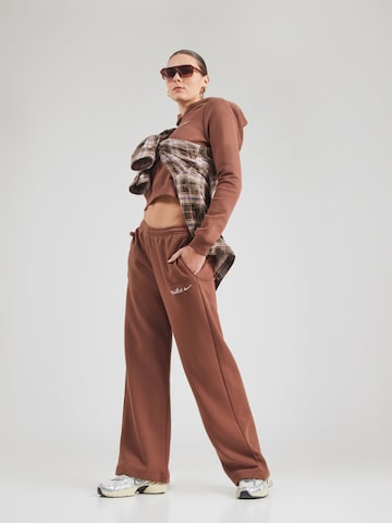 Nike Sportswear Свободный крой Штаны 'PHNX FLC' в Коричневый