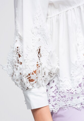 Ombre Bluse in Weiß