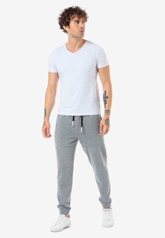 Redbridge Regular Pants 'Filton' in Grey