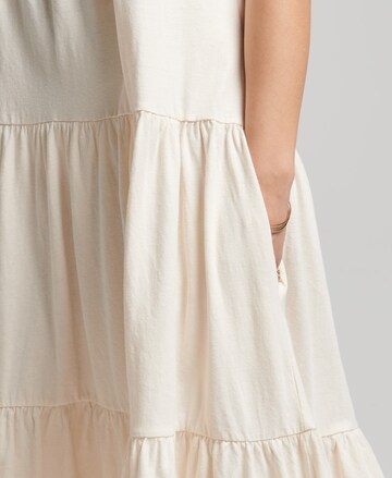 Rochie de vară de la Superdry pe bej