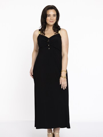 Yoek Dress in Black: front