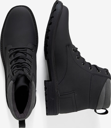 BLEND Lace-Up Boots in Black