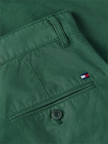 TOMMY HILFIGER Regular Chino 'Dover' in Groen