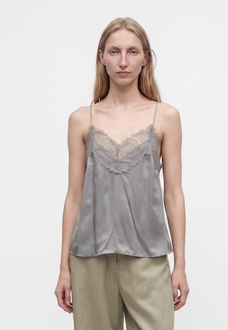 Top di IRO in grigio: frontale