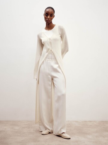 ABOUT YOU x Marie von Behrens - Cárdigan 'Maxi' en beige