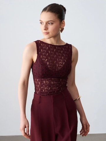 Dilvin - Top em vermelho: frente