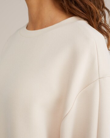 WE Fashion Pullover in Beige