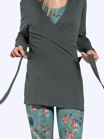 Magadi Sweatjacke 'Zoe' in Grün