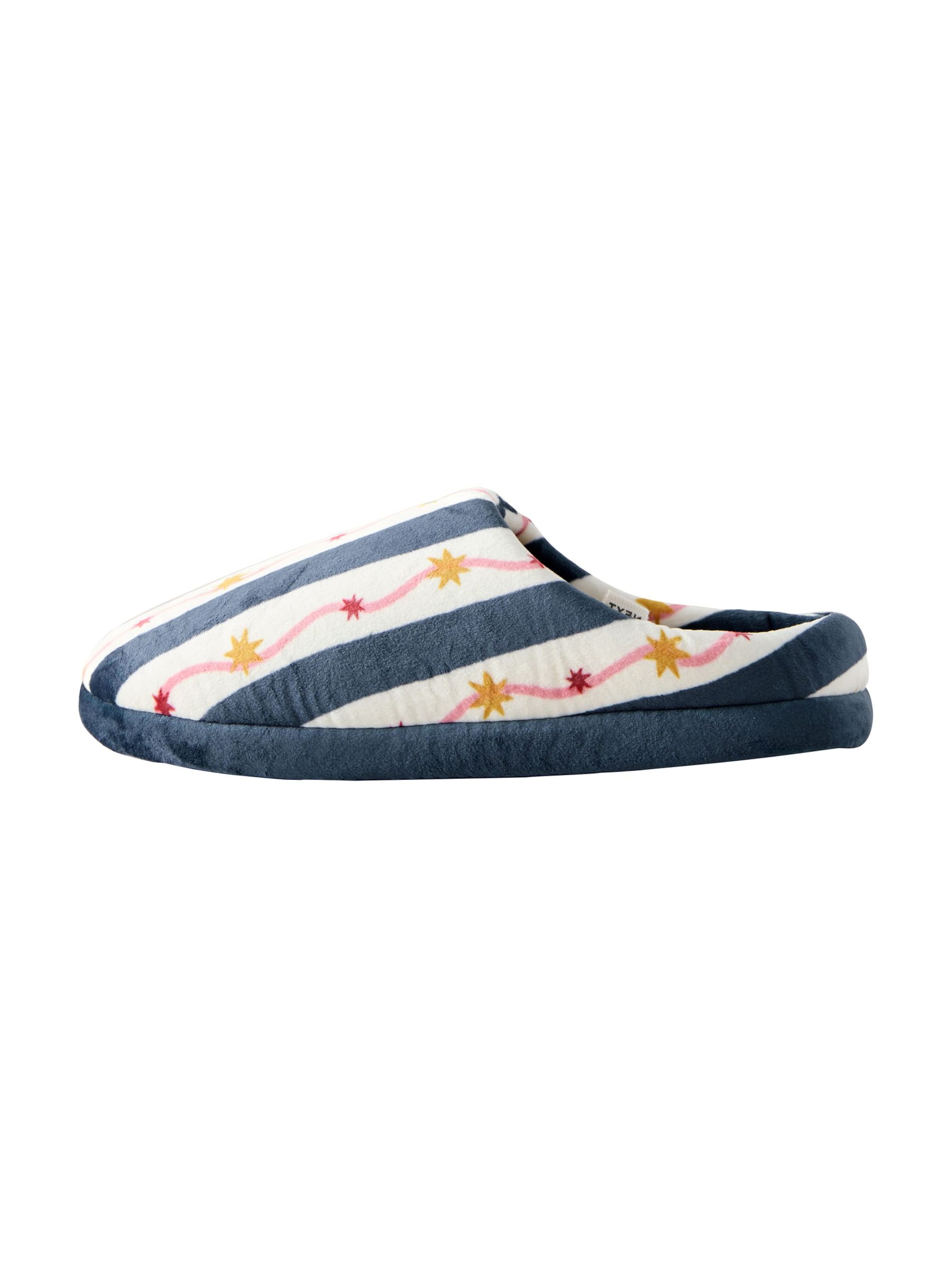 Next Тапки в Синий: спереди