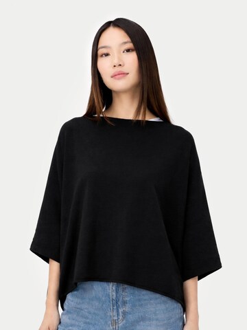 GOBI Cashmere Sveter 'Women's Timeless Knitted Poncho' - Čierna: predná strana